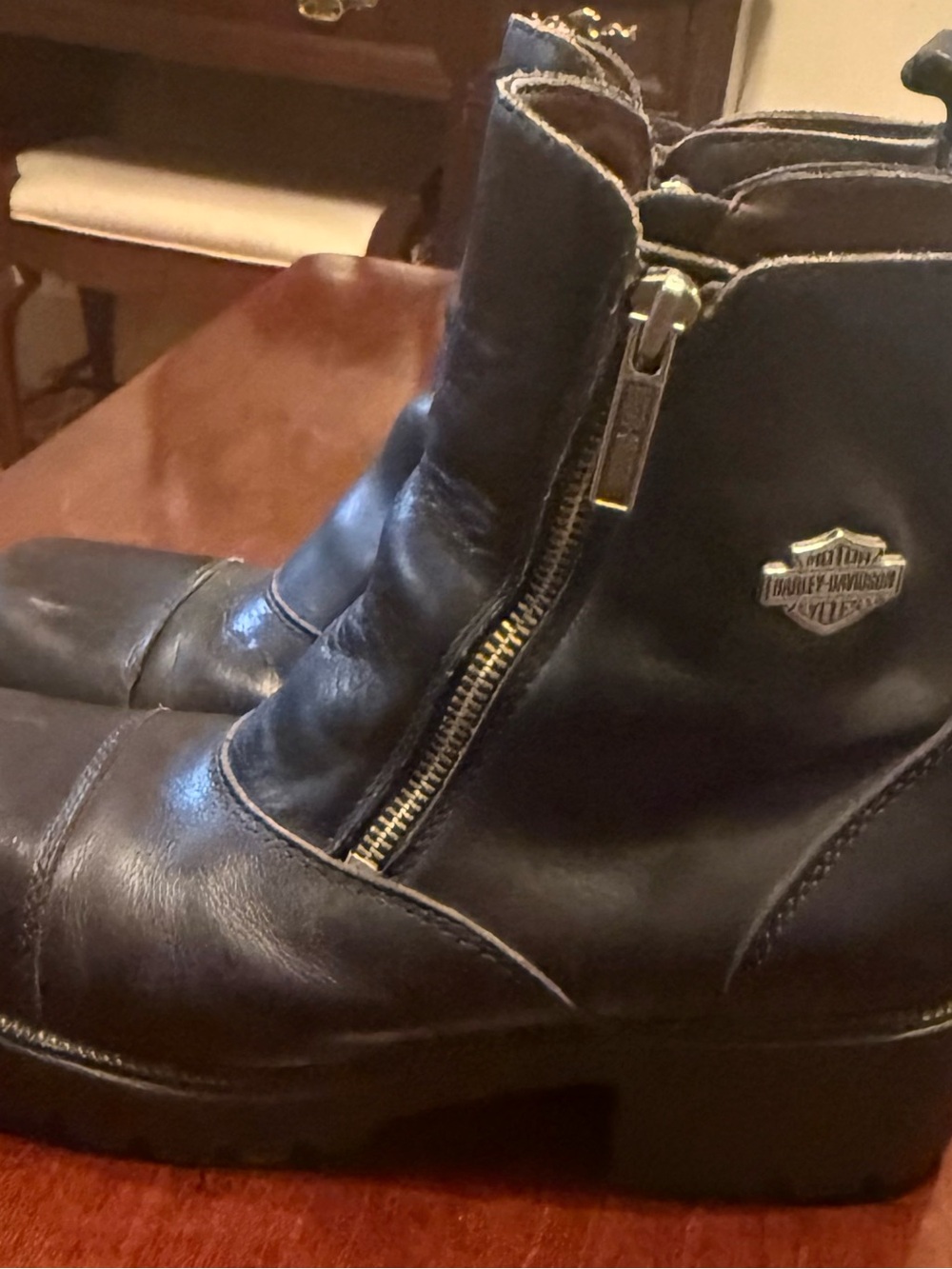 Harley-Davidson Black Leather Side-Zip Ankle Boots with Silver Badge